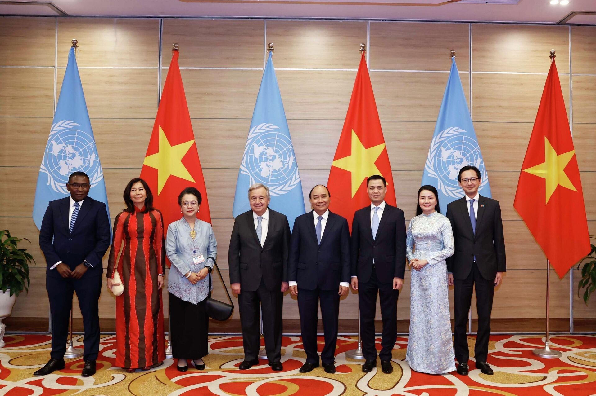 Chủ tịch nước Nguyễn Xuân Phúc và Tổng Thư ký Liên hợp quốc António Guterres dự Lễ kỷ niệm 45 năm Việt Nam gia nhập Liên Hợp Quốc - Sputnik Việt Nam, 1920, 21.10.2022