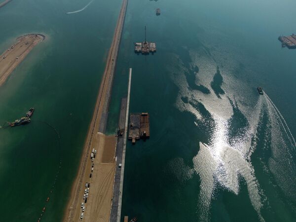 Cầu tàu trong công trình dự án Cảng Grand Faw đang được xây dựng ở phía nam thành phố Basra, Iraq. - Sputnik Việt Nam