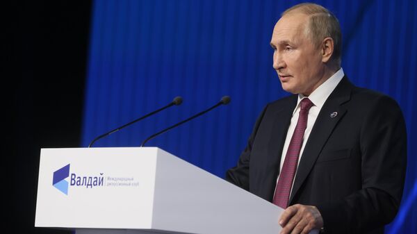 Tổng thống Nga Vladimir Putin tham gia cuộc họp của Câu lạc bộ Thảo luận Valdai - Sputnik Việt Nam