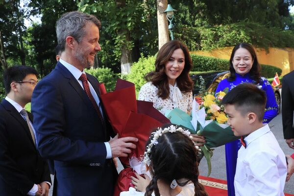 Thái tử kế vị Đan Mạch Frederik và Công nương Phu nhân Mary Elizabeth thăm chính thức Việt Nam. - Sputnik Việt Nam