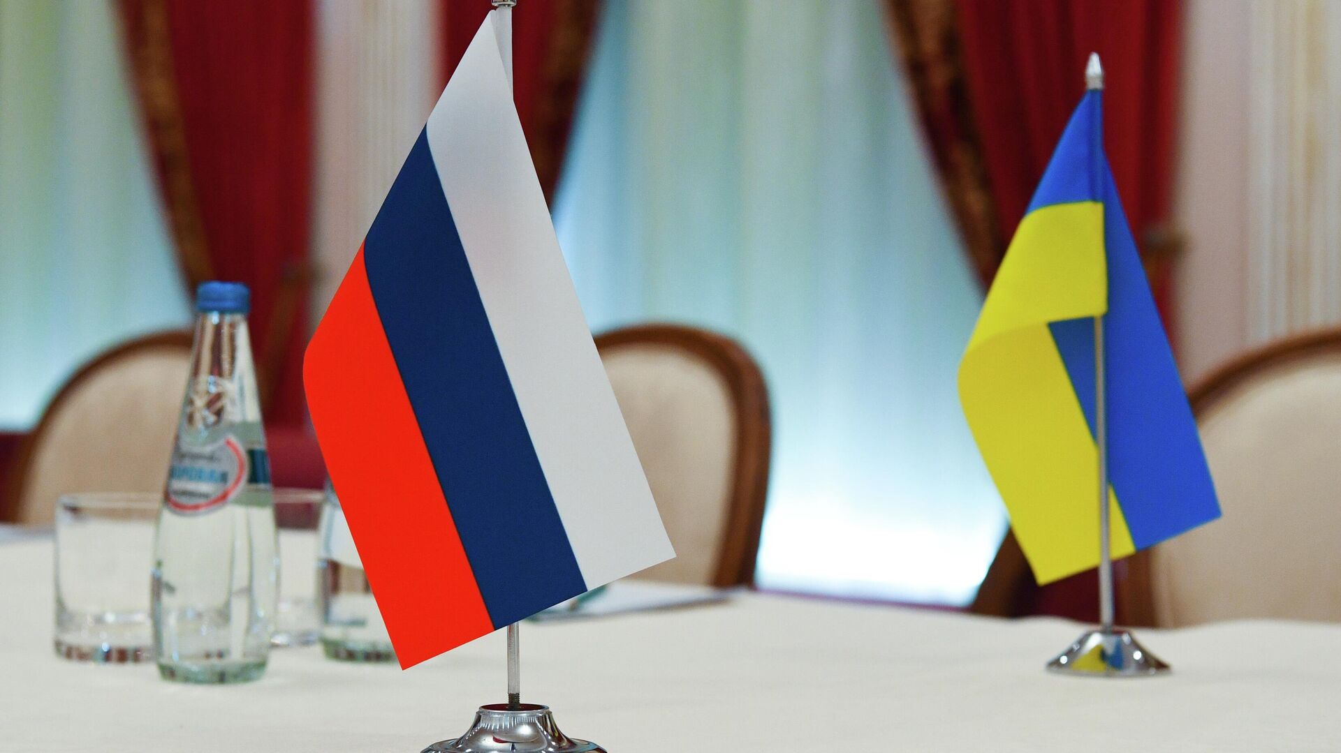 Trận đấu đàm phán Ukraine-Moskva sắp tới hứa hẹn đi đến thành công khi các đội ngũ nguyên thủ quốc gia tiếp tục thảo luận về giải pháp hòa bình cho khu vực. Các nhà ngoại giao đang dốc hết sức để đạt được một thỏa thuận phù hợp cho cả hai bên và đặt nền tảng cho mối quan hệ hữu nghị và cộng tác trong những năm tới.