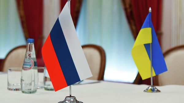 Quốc kỳ của Nga và Ukraina - Sputnik Việt Nam