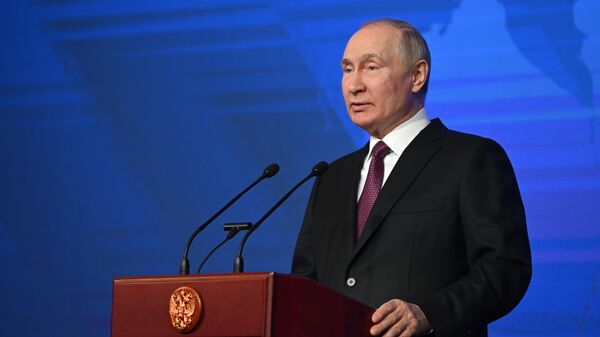 Tổng thống Nga Vladimir Putin tham gia lễ kỷ niệm Ngày thống nhất đất nước - Sputnik Việt Nam