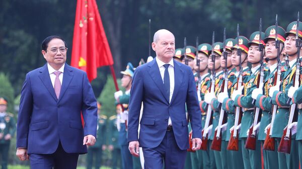 Thủ tướng Phạm Minh Chính chủ trì lễ đón Thủ tướng CHLB Đức Olaf Scholz - Sputnik Việt Nam
