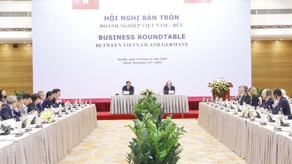 Thủ tướng Chính phủ Phạm Minh Chính và Thủ tướng Đức Olaf Scholz đồng chủ trì Hội nghị với doanh nghiệp Việt Nam - Đức - Sputnik Việt Nam