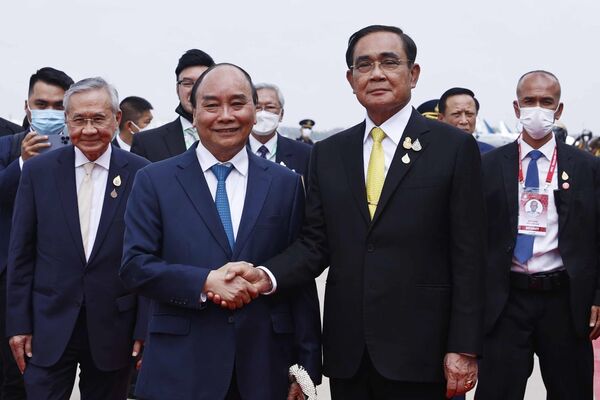 Chủ tịch nước Nguyễn Xuân Phúc bắt đầu chuyến thăm chính thức Vương quốc Thái Lan  - Sputnik Việt Nam