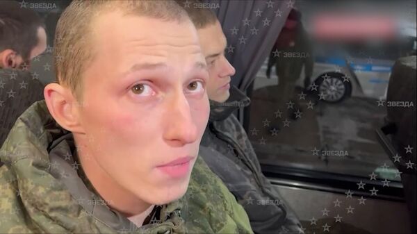 Người lính được giải thoát khỏi trại tù của Ukraina kể về điều kiện giam giữ - Sputnik Việt Nam