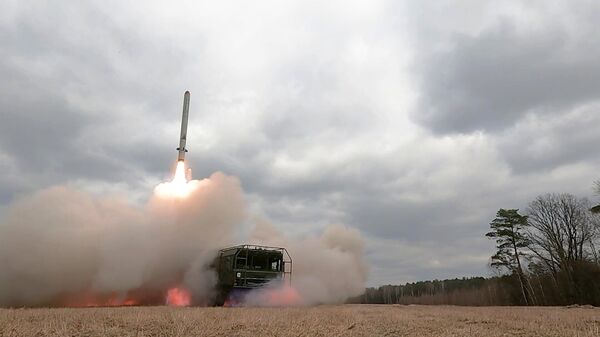 Công việc của hệ thống tên lửa Iskander cho các mục đích của Lực lượng Vũ trang Ukrainа - Sputnik Việt Nam
