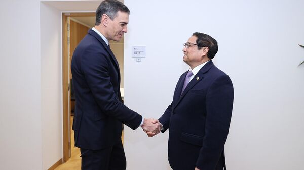 Thủ tướng Phạm Minh Chính gặp Thủ tướng Tây Ban Nha  - Sputnik Việt Nam