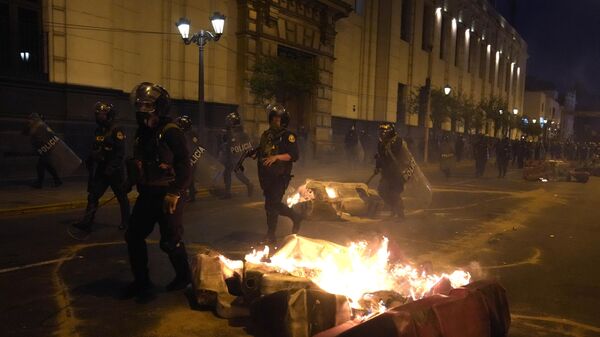 Cảnh sát trong các cuộc biểu tình ở Peru - Sputnik Việt Nam