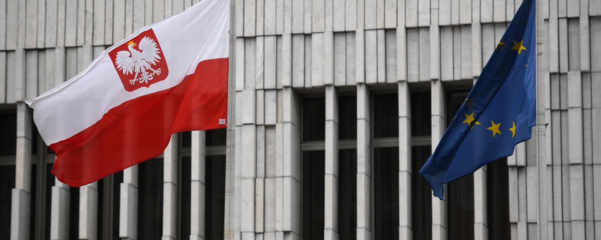 Ba Lan cố thuyết phục NATO tung toàn bộ lực lượng (NATO Ba Lan) là một trong những nỗ lực quan trọng của Ba Lan trong việc tăng cường quân sự và đảm bảo an ninh quốc gia. Tại đây, Ba Lan đang đưa ra những lý do cụ thể và thuyết phục để được NATO đồng ý bố trí thêm lực lượng tại đất nước này, giúp bảo vệ an ninh chung trên toàn thế giới.