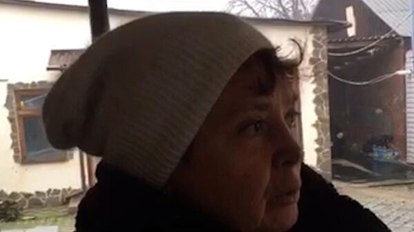 Phụ nữ từ Donetsk và người mẹ 90 tuổi mất nhà sau cuộc pháo kích của Ukraina - Sputnik Việt Nam