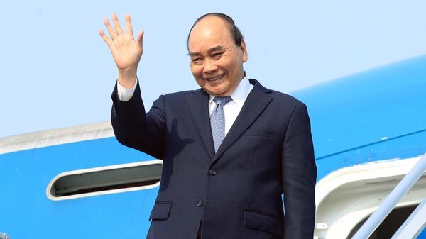 Chủ tịch nước Nguyễn Xuân Phúc lên đường thăm cấp Nhà nước tới Cộng hòa Indonesia - Sputnik Việt Nam