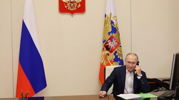 Tổng thống Liên bang Nga V. Putin tiến hành điện đàm - Sputnik Việt Nam