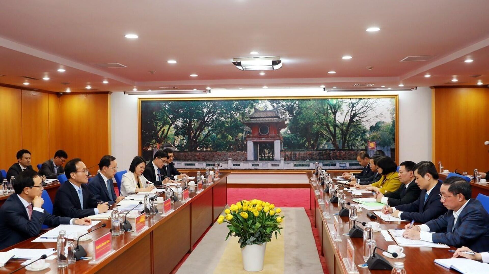 Quốc hội họp thảo luận về điều chỉnh kế hoạch vốn vay lại năm 2022 của các địa phương - Sputnik Việt Nam, 1920, 11.01.2023