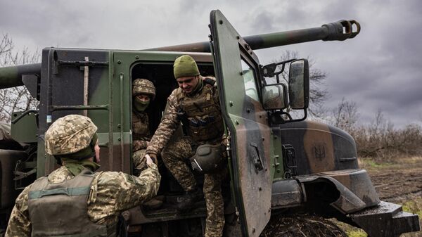 Trắc thủ Ukraina chuẩn bị khai hỏa lựu pháo tự hành CAESAR
 - Sputnik Việt Nam