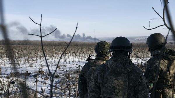 Những người lính Ukraina trong vị trí của họ trên tiền tuyến gần Soledar, Ukraina - Sputnik Việt Nam