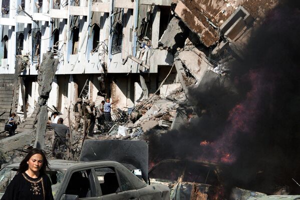 Trụ sở Liên Hợp Quốc bị hư hại tại khách sạn Canal ở phía đông Baghdad, 2003. - Sputnik Việt Nam