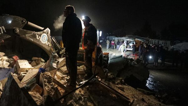 Sụp đổ sau trận động đất ở Azaz, Syria - Sputnik Việt Nam