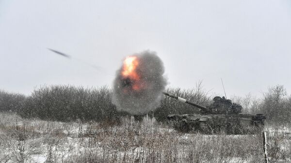 Hoạt động chiến đấu của xe tăng T-72 của lực lượng vũ trang Liên bang Nga - Sputnik Việt Nam