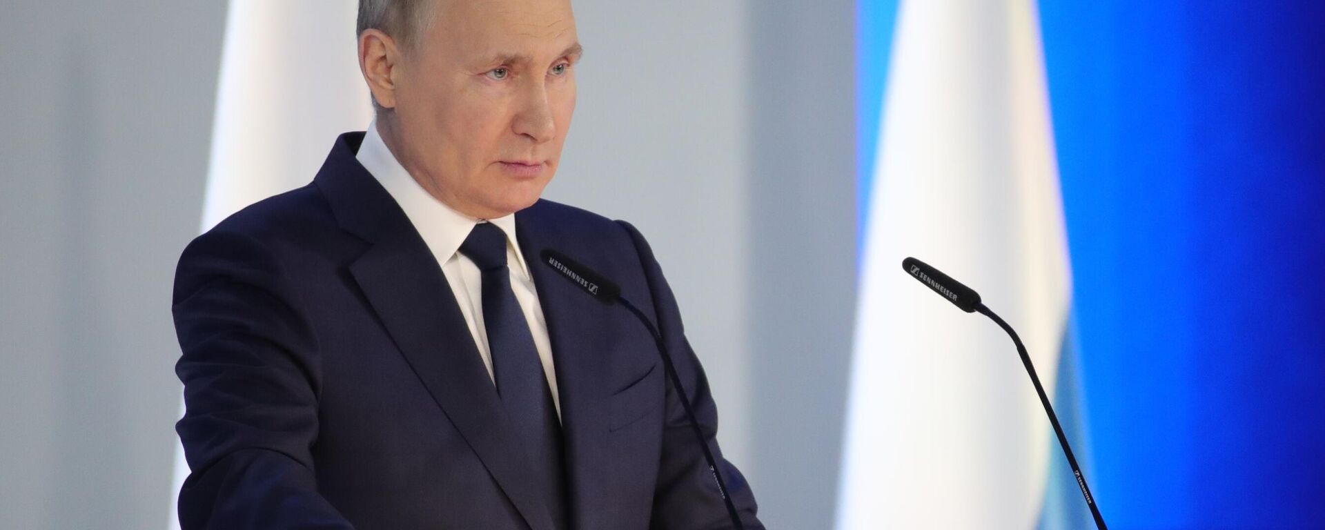 Tổng thống Nga Vladimir Putin đọc thông điệp thường niên trước Quốc hội Liên bang (21/04/2021) - Sputnik Việt Nam, 1920, 21.02.2023