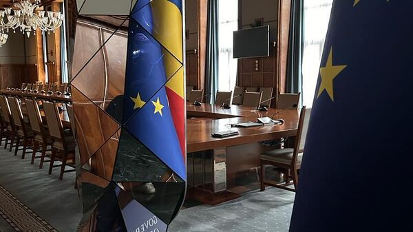 Робот с искусственным интеллектом ION, которого премьер-министр Румынии Николае Чукэ назвал своим почетным советником - Sputnik Việt Nam
