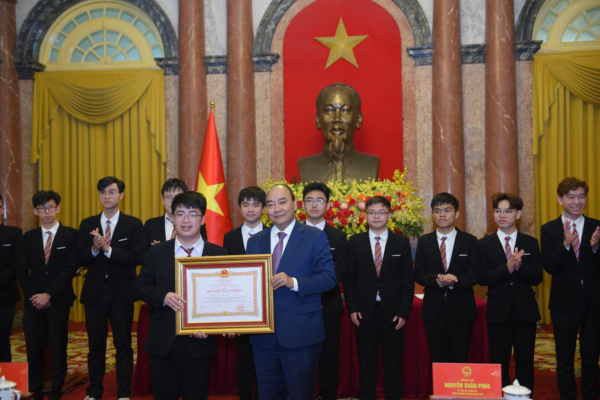 Ngô Quý Đăng vinh dự nhận Huân chương Lao động hạng Nhì (năm 2022) - Sputnik Việt Nam, 1920, 09.03.2023