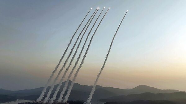 Các vụ phóng tên lửa trong cuộc tập trận ở Bắc Triều Tiên. - Sputnik Việt Nam