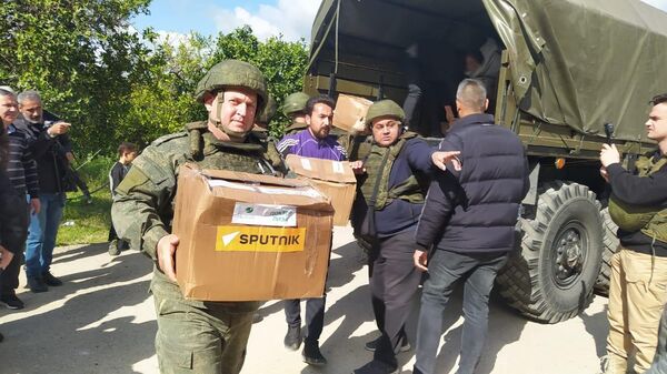 Sputnik phát viện trợ nhân đạo cho người dân ở các khu vực động đất ở Syria - Sputnik Việt Nam