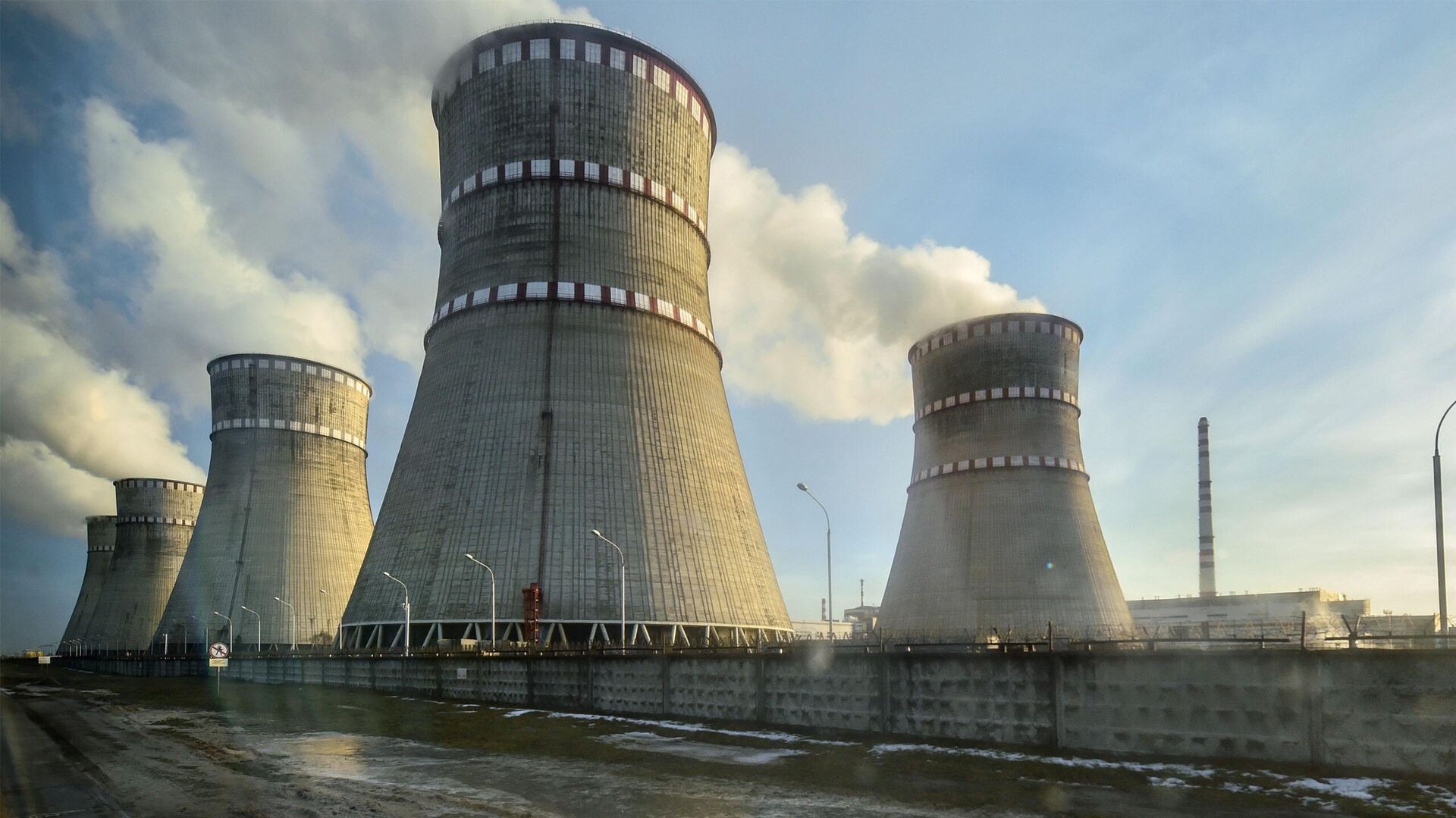 Nhà máy điện hạt nhân Rovno ở Kuznetsovsk, Ukraina - Sputnik Việt Nam, 1920, 17.03.2023