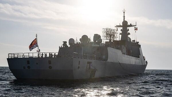Một con tàu trong cuộc tập trận quân sự Vành đai an ninh ở biển Ả Rập - Sputnik Việt Nam