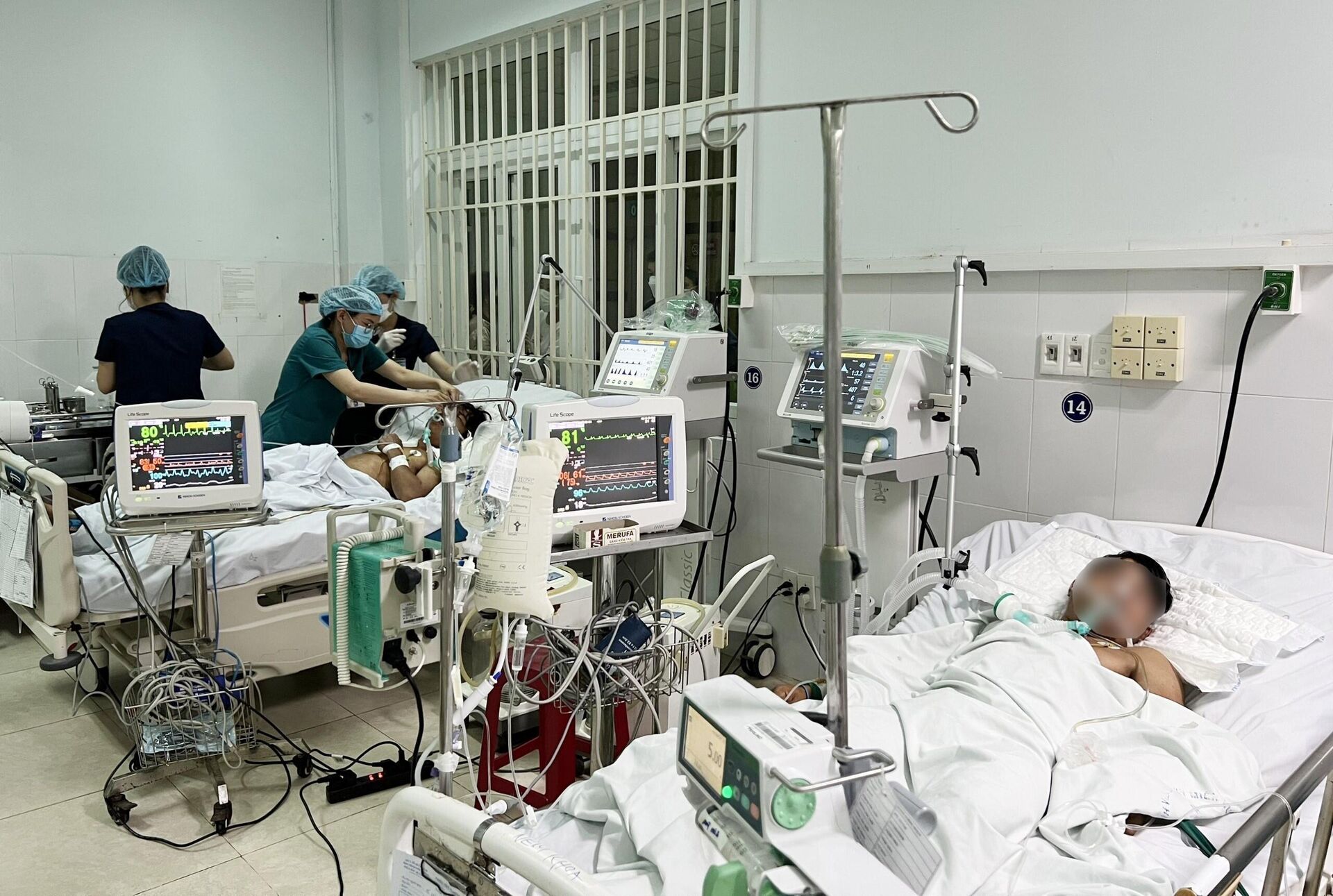 Bệnh viện Chợ Rẫy hỗ trợ Quảng Nam điều trị cho các trường hợp ngộ độc Botulinum - Sputnik Việt Nam, 1920, 19.03.2023