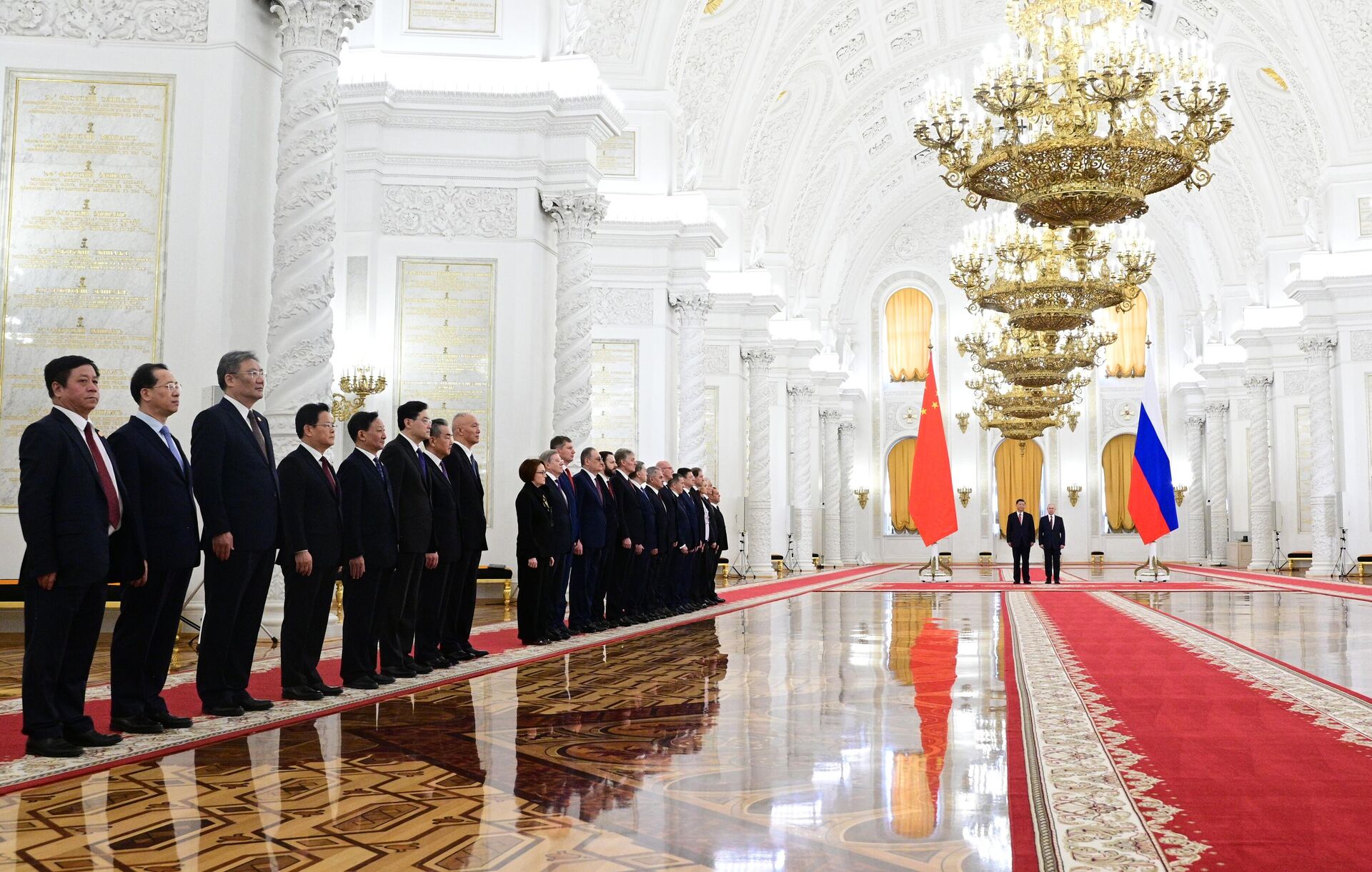 21/2/2023, Tổng thống Nga Vladimir Putin, Chủ tịch Trung Quốc Tập Cận Bình và đại diện các phái đoàn trong cuộc gặp tại Moskva. - Sputnik Việt Nam, 1920, 22.03.2023
