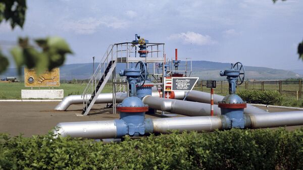 Đường ống dẫn dầu Druzhba bắt đầu từ đây. Quận Almetevsky, Tatarstan - Sputnik Việt Nam