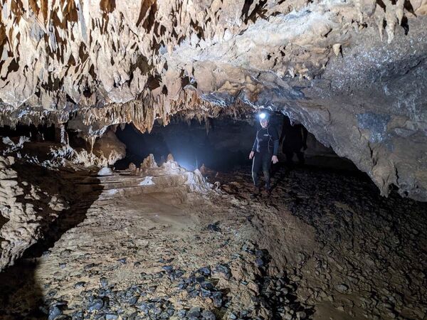Phát hiện hơn 3 km hang động tuyệt đẹp, còn nguyên sơ ở Quảng Bình. - Sputnik Việt Nam