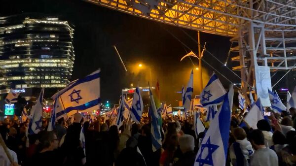 Biểu tình ở Israel sau khi ông Netanyahu sa thải Bộ trưởng Quốc phòng
 - Sputnik Việt Nam