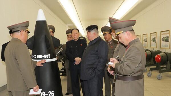 Nhà lãnh đạo Triều Tiên Kim Jong-un thảo luận về dự án vũ khí hạt nhân - Sputnik Việt Nam