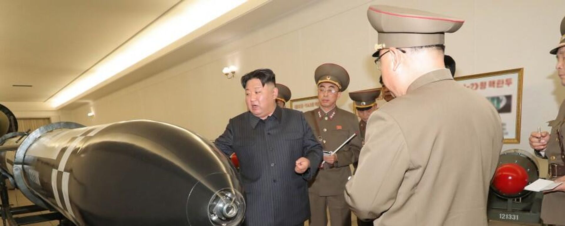 Nhà lãnh đạo Triều Tiên Kim Jong-un thảo luận về dự án vũ khí hạt nhân - Sputnik Việt Nam, 1920, 28.07.2023