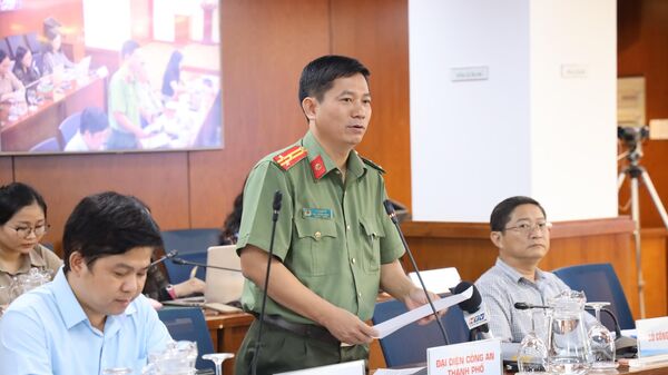 Thượng tá Lê Mạnh Hà cung cấp thông tin - Sputnik Việt Nam