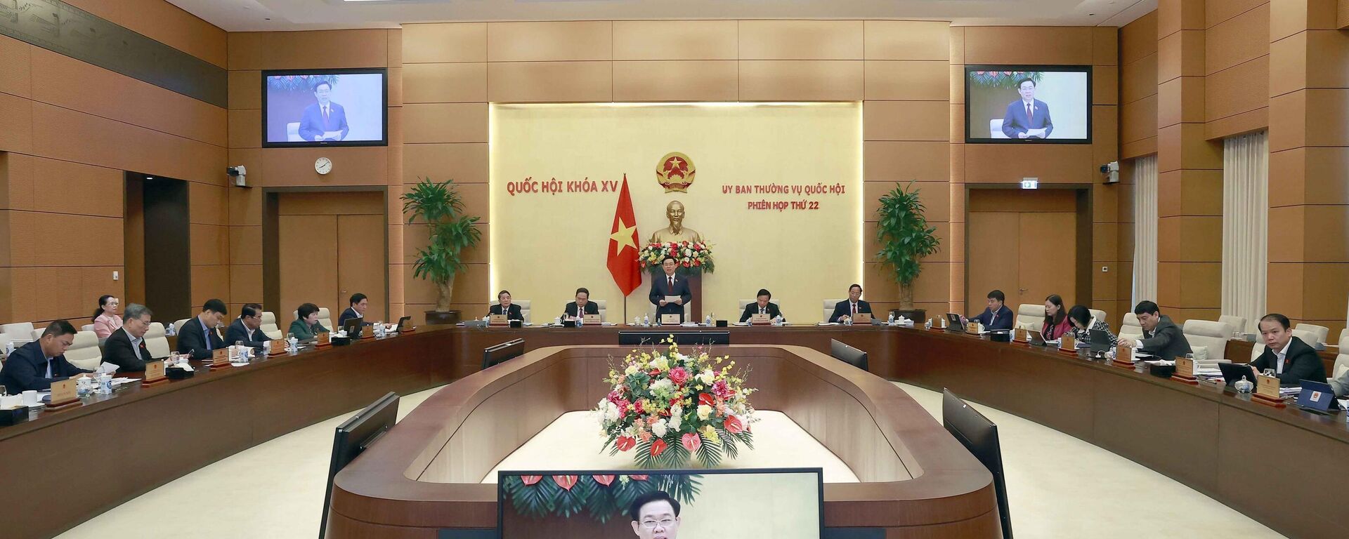 Khai mạc Phiên họp thứ 22 của Uỷ ban Thường vụ Quốc hội - Sputnik Việt Nam, 1920, 10.04.2023