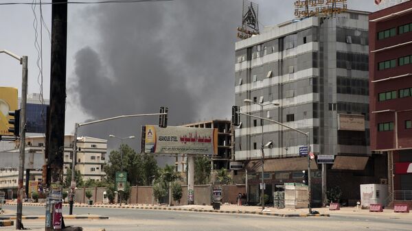 Khói từ đám cháy ở Khartoum - Sputnik Việt Nam