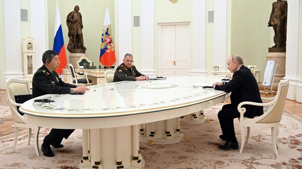 Tổng thống Nga Putin tiếp Bộ trưởng Bộ Quốc phòng Trung Quốc Lý Thượng Phúc - Sputnik Việt Nam