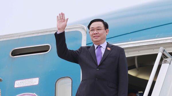 Chủ tịch Quốc hội Vương Đình Huệ bắt đầu thăm chính thức Argentina - Sputnik Việt Nam