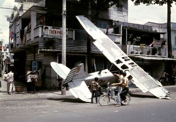 Máy bay trinh sát-thám báo của Quân đội Mỹ bị rơi ở Sài Gòn. - Sputnik Việt Nam