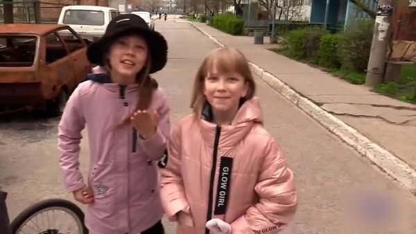 «Họ rất tốt!»: Trẻ em ở vùng Zaporozhye nói về những người lính Nga - Sputnik Việt Nam