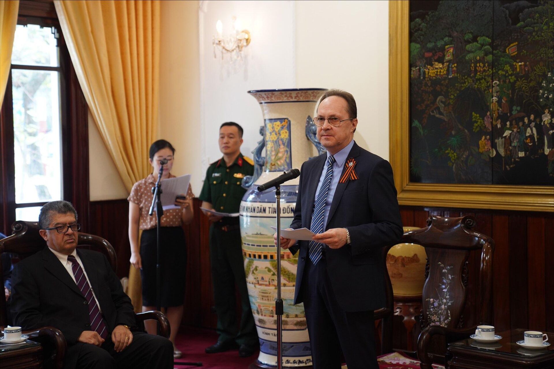 Đại sứ Liên bang Nga tại Việt Nam Gennady Bezdetko phát biểu tại hoạt động kỷ niệm 78 năm chiến thắng phát xít Đức trong cuộc Chiến tranh Vệ quốc tại Việt Nam - Sputnik Việt Nam, 1920, 04.05.2023
