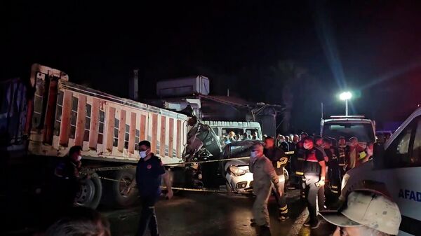 Vụ va chạm nhiều phương tiện ở Hatay của Thổ Nhĩ Kỳ gây thương vong - Sputnik Việt Nam