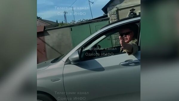 «Ngày mai mày đến Phòng Quân vụ»: Chiến binh tại Odessa dọa dân bằng lệnh quân dịch - Sputnik Việt Nam