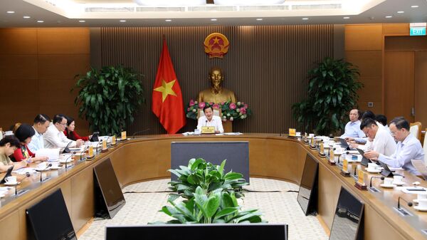 Phó Thủ tướng Lê Minh Khái chủ trì họp về các giải pháp nâng cao khả năng tiếp cận vốn và giảm lãi suất - Sputnik Việt Nam