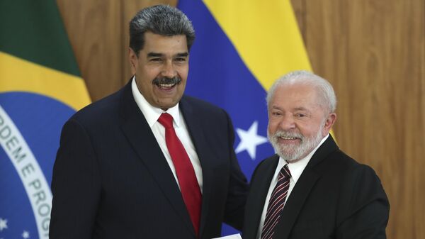 Cuộc gặp giữa Tổng thống Brazil Luiz Inacio Lula da Silva và Tổng thống Venezuela Nicolas Maduro - Sputnik Việt Nam